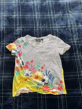 Y2K 2000s floral top with navy blue&white stripes&bedazzled detailing.Size PS.